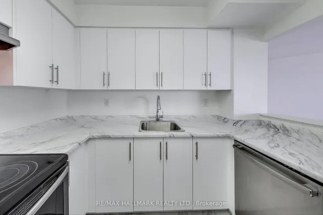 Additional property image - 11 Thorncliffe Park Dr Unit 406