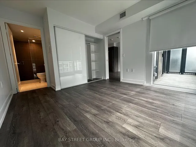 Additional property image - 585 Bloor St Unit 921