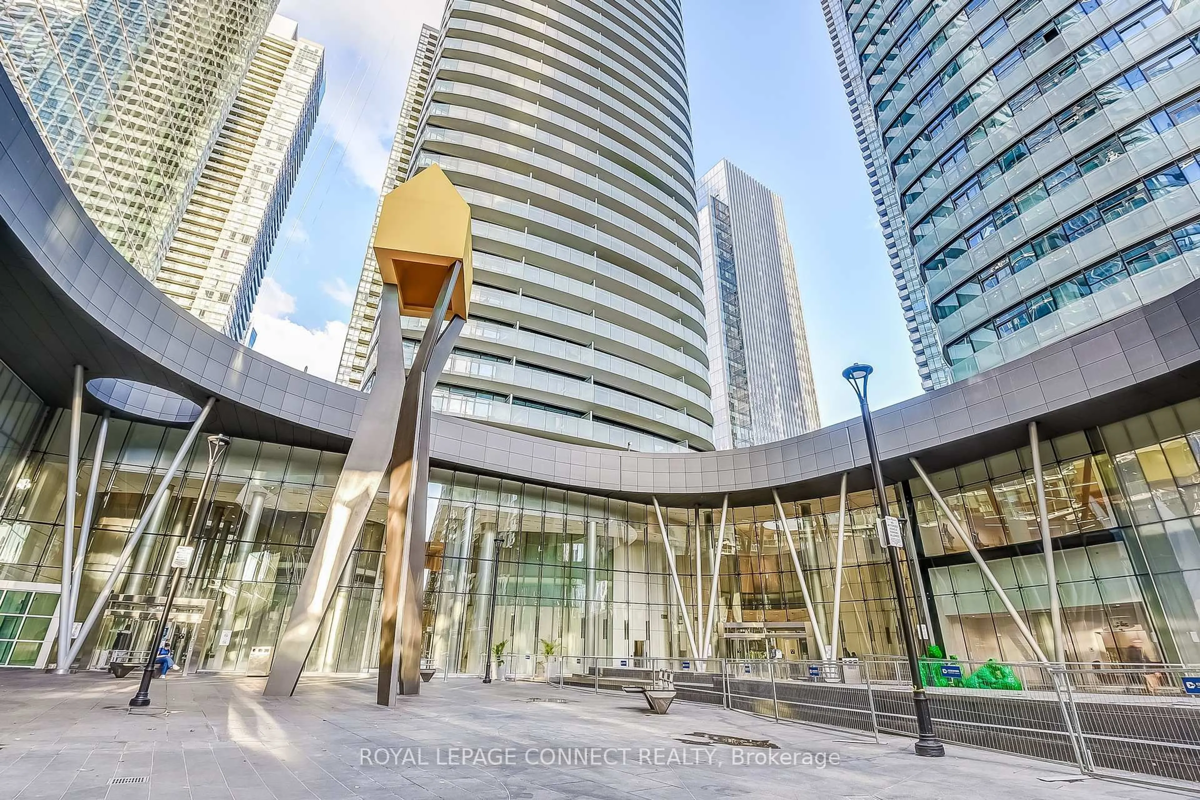 Indoor foyer for 14 York St #2804, Toronto Ontario M5J 0B1