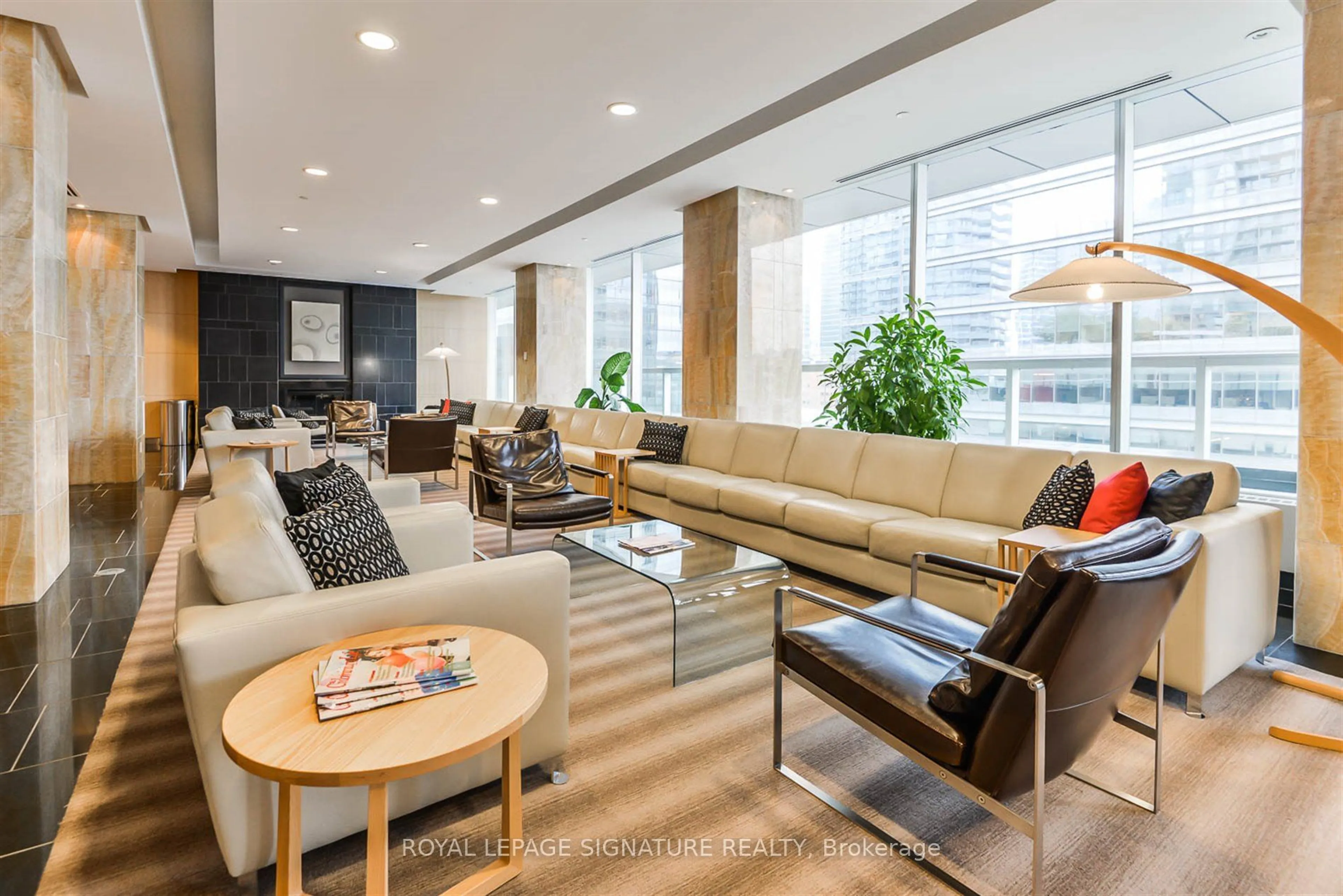 Lobby for 55 Bremner Blvd #3007, Toronto Ontario M5J 0A6