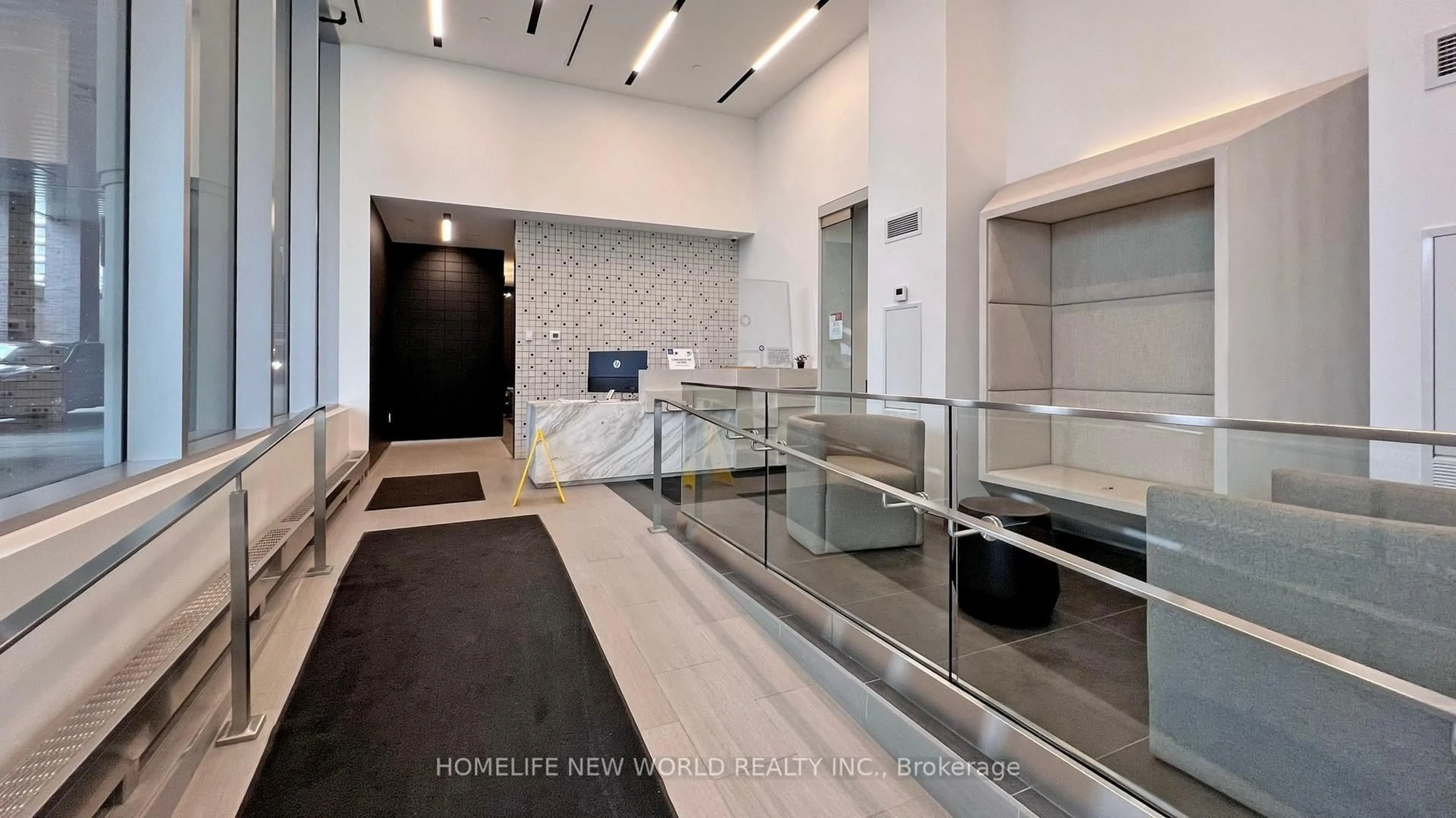 Indoor foyer for 99 Broadway Ave #2404, Toronto Ontario M4P 0E3