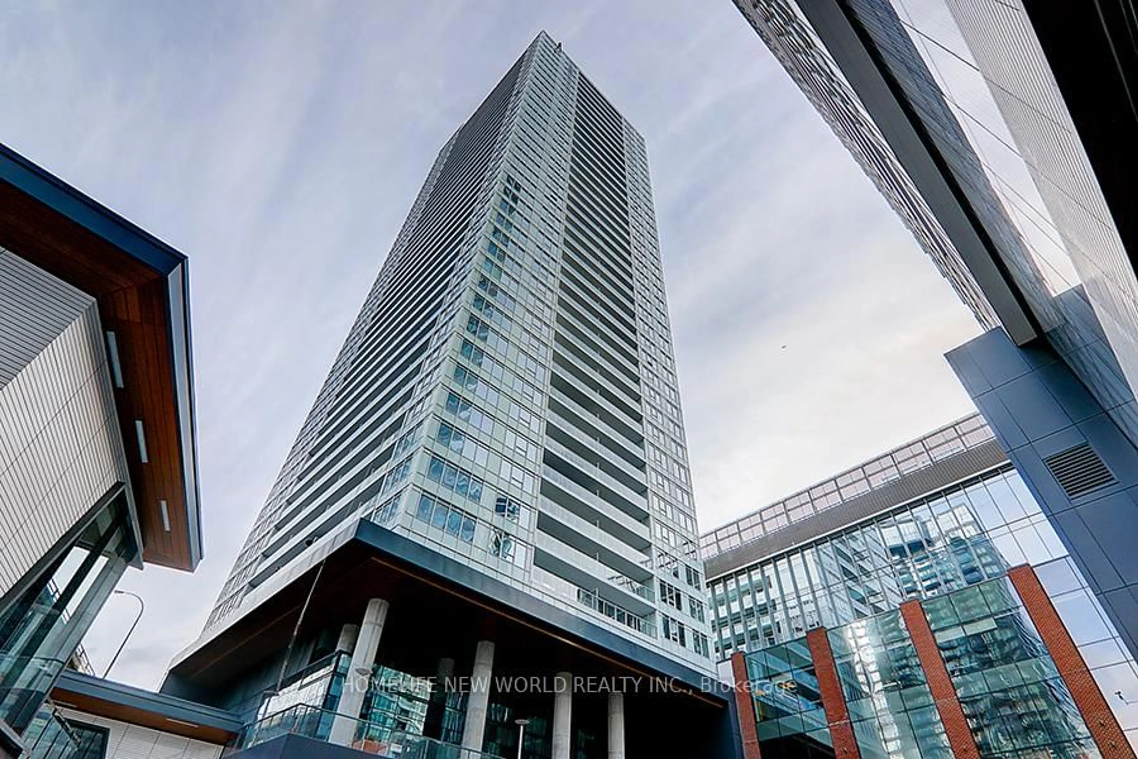 Indoor foyer for 19 Bathurst St #3008, Toronto Ontario M5V 0N2