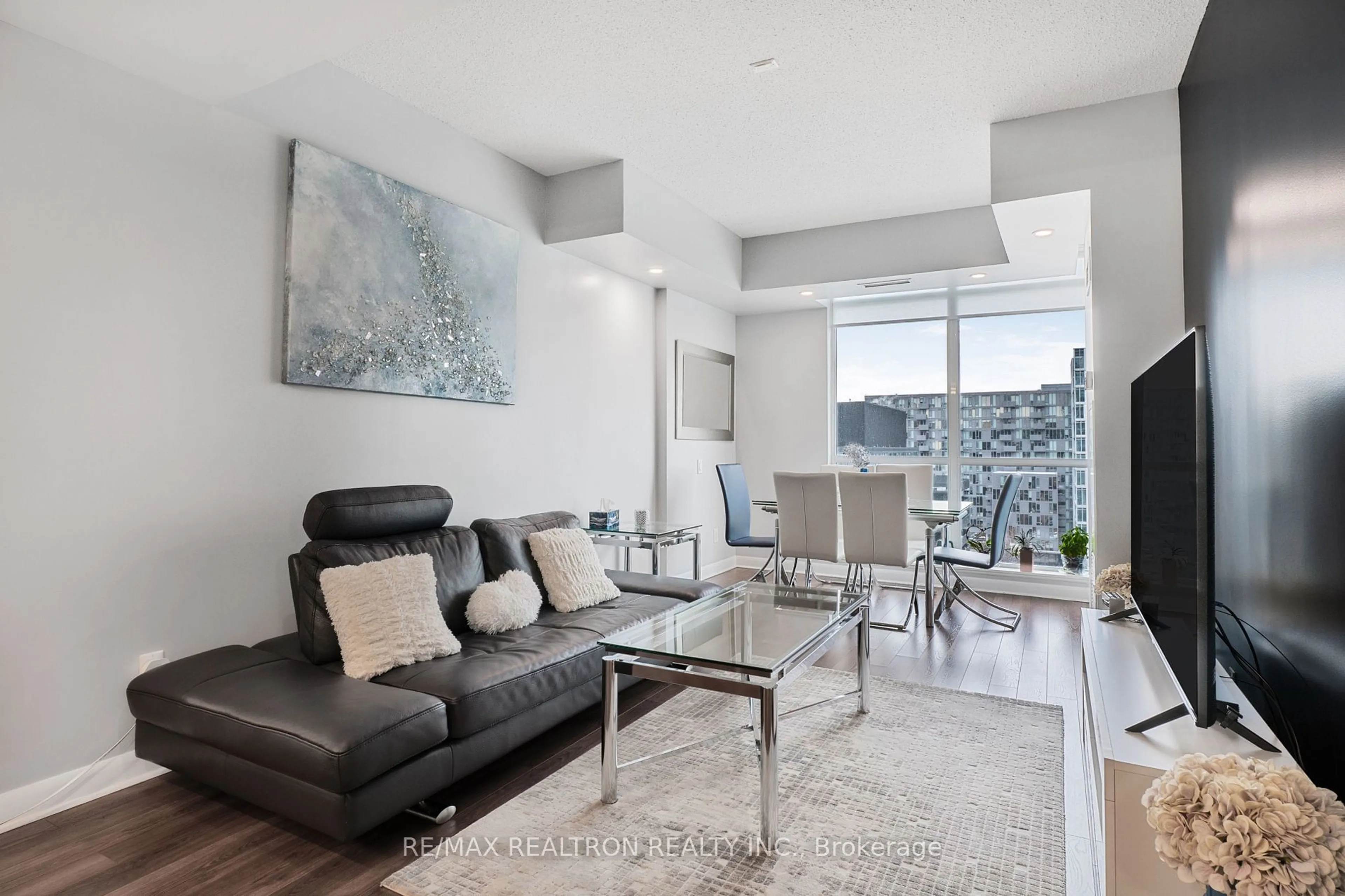 Living room with furniture, unknown for 525 Wilson Ave #1011, Toronto Ontario M3H 0A7