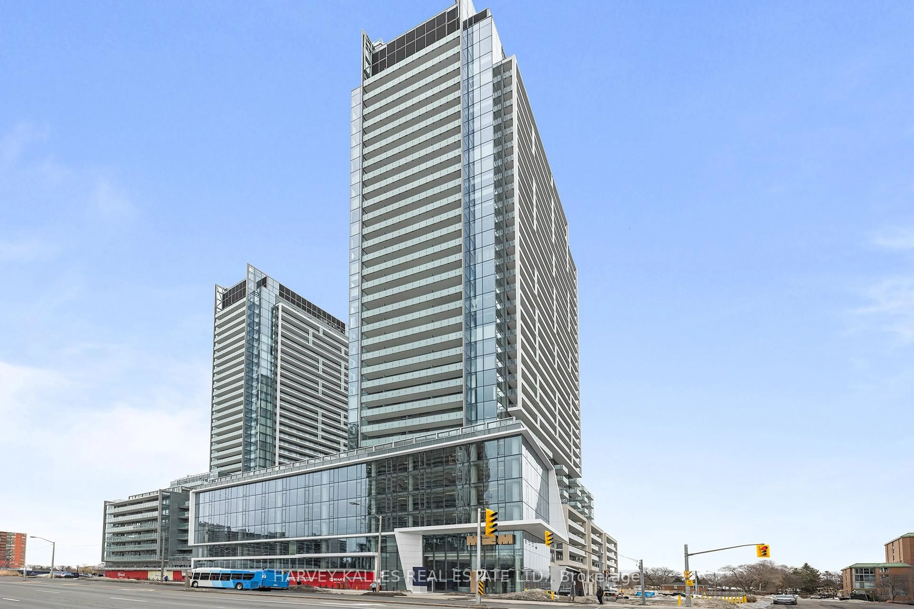 Indoor foyer for 8 Olympic Garden Dr #814, Toronto Ontario M2M 0B9