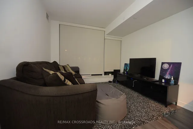 Additional property image - 70 Queens Wharf Rd Unit 303