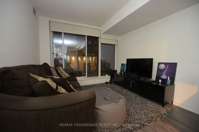 Additional property image - 70 Queens Wharf Rd Unit 303