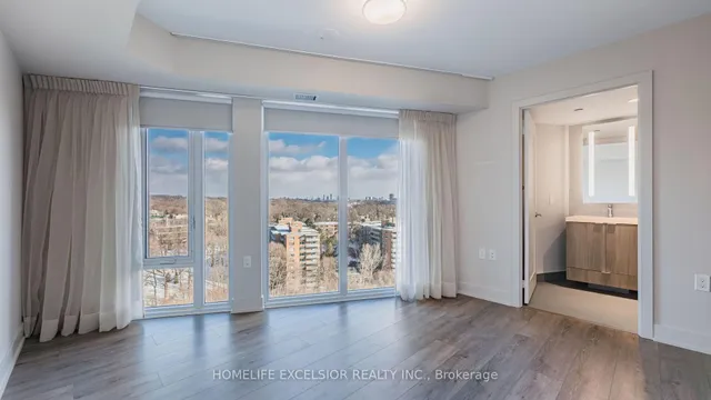 Additional property image - 575 Bloor St Unit 803
