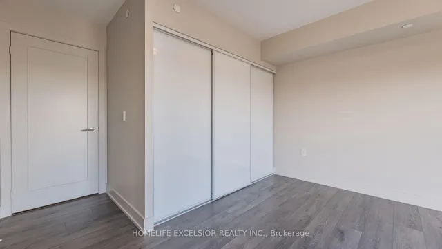 Additional property image - 575 Bloor St Unit 803