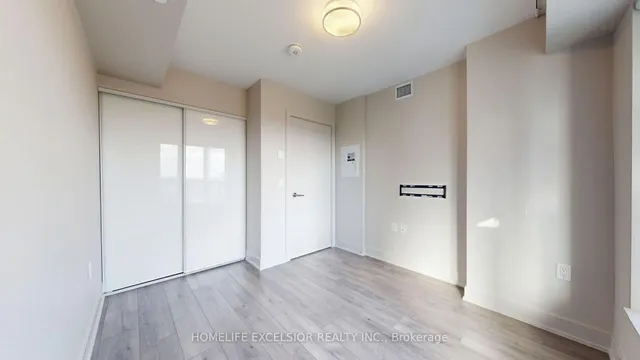 Additional property image - 575 Bloor St Unit 803