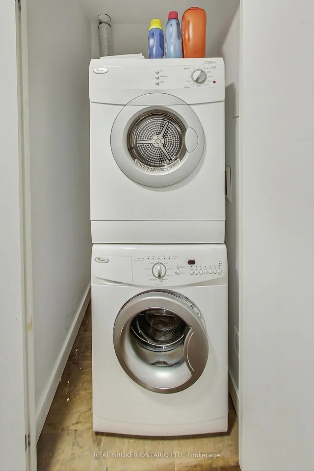 Additional property image - 111 Bathurst St Unit 320