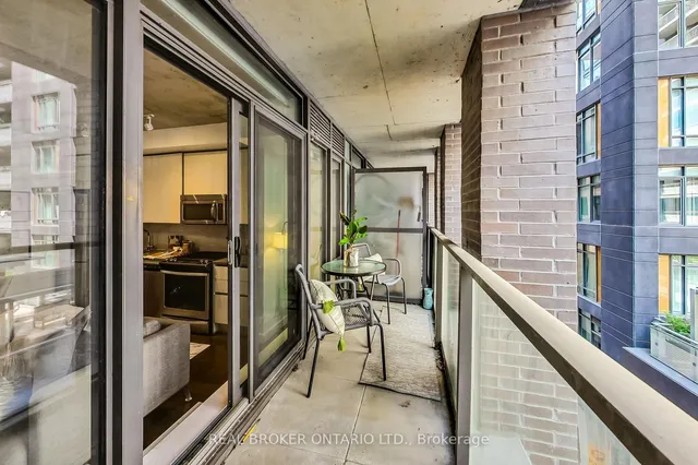 Additional property image - 111 Bathurst St Unit 320