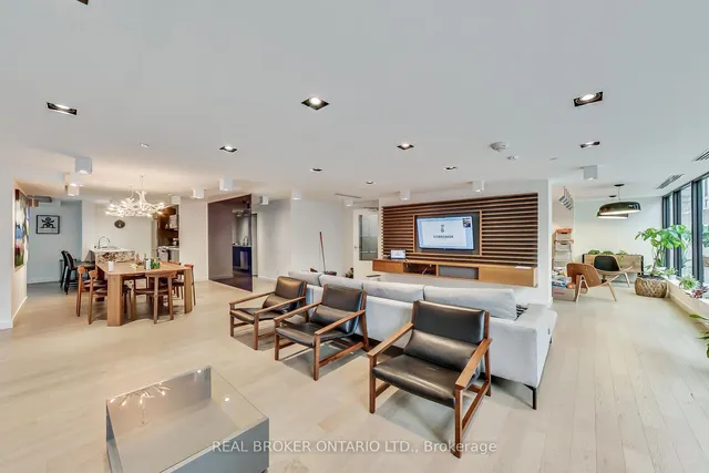 Additional property image - 111 Bathurst St Unit 320
