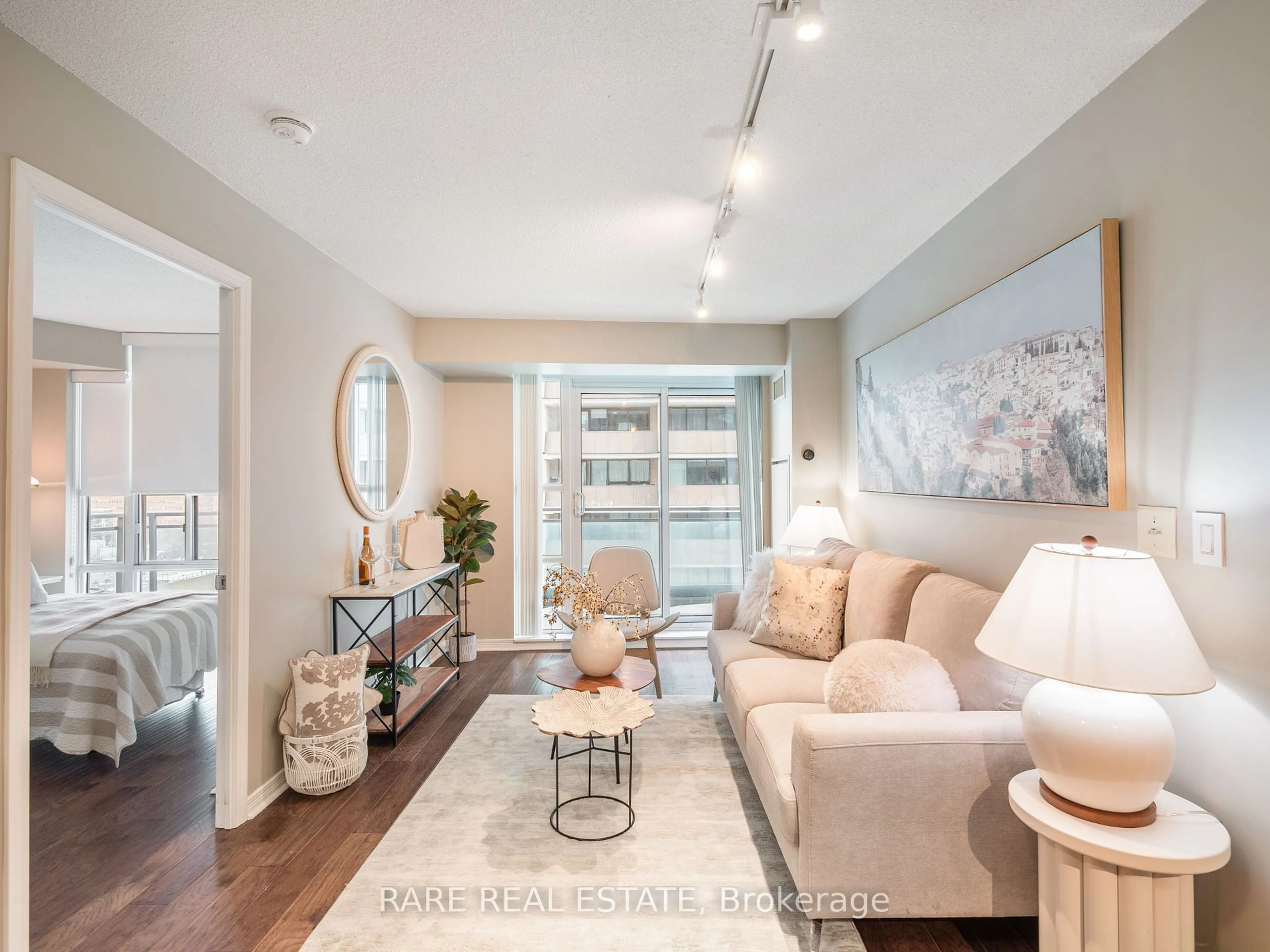 Living room with furniture, unknown for 736 Spadina Ave #1111, Toronto Ontario M5S 2J6