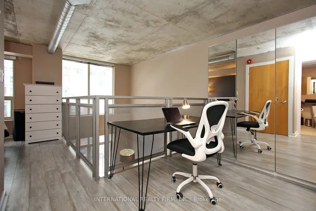 Additional property image - 800 King St Unit 408