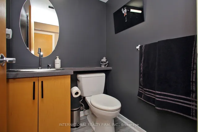 Additional property image - 800 King St Unit 408