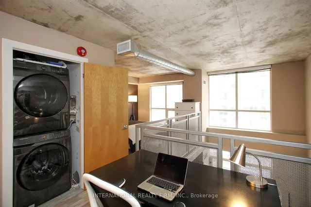 Additional property image - 800 King St Unit 408