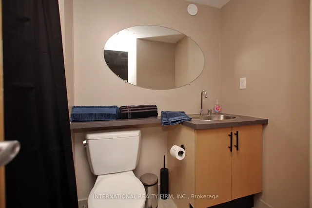 Additional property image - 800 King St Unit 408
