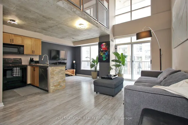Additional property image - 800 King St Unit 408