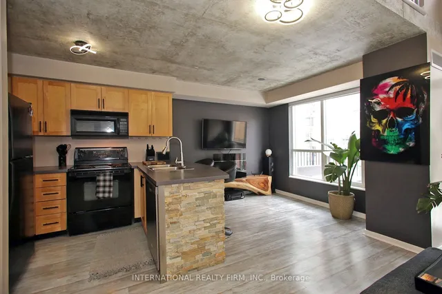 Additional property image - 800 King St Unit 408