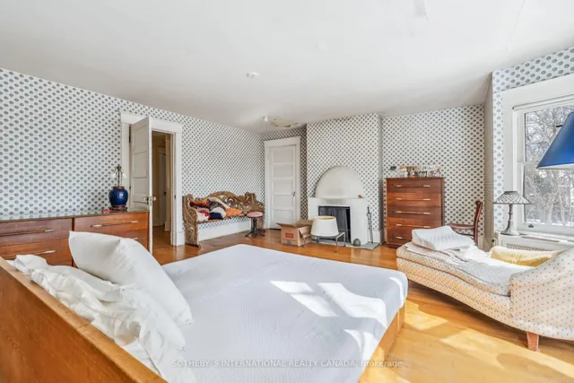 Additional property image - 27 Old Yonge St