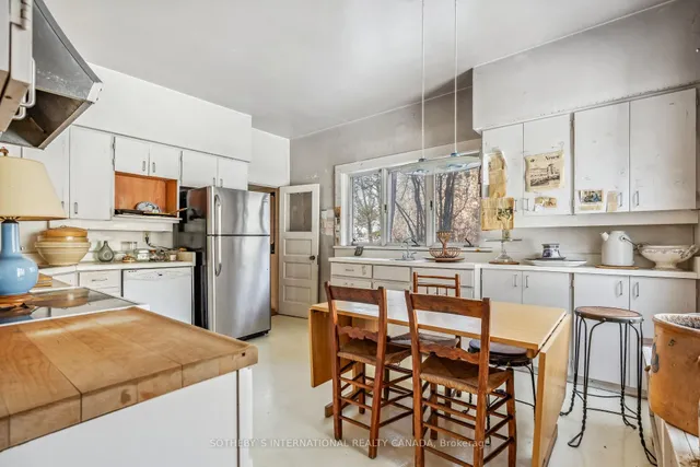 Additional property image - 27 Old Yonge St