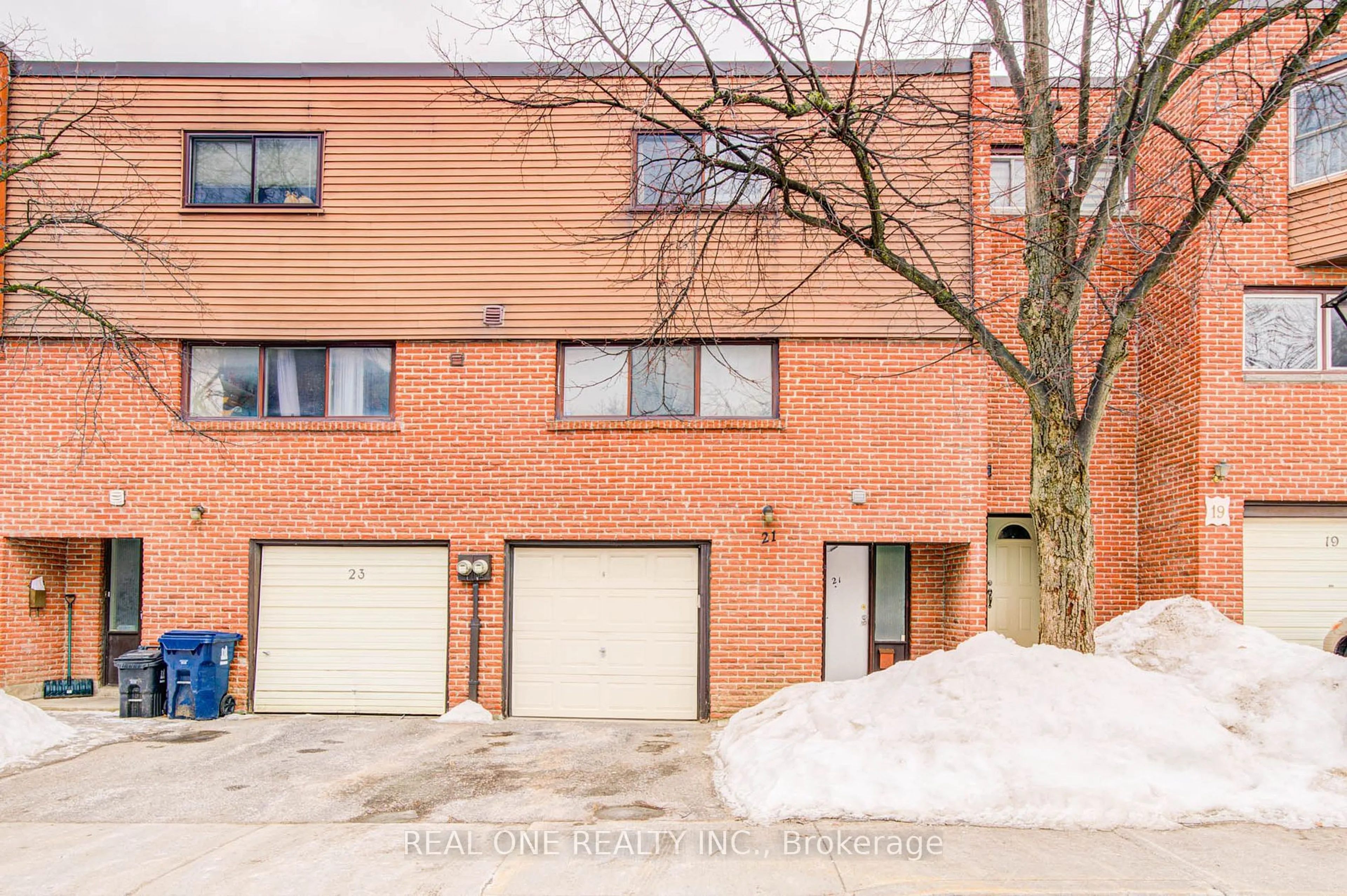 Home with brick exterior material, street for 21 Grass Meadoway Way, Toronto Ontario M2H 2V4