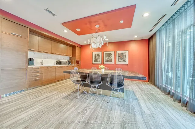 Additional property image - 105 George St Unit 812