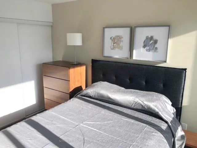 Additional property image - 105 George St Unit 812
