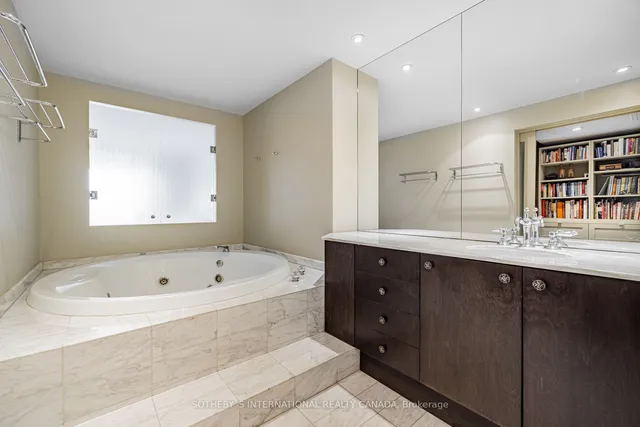 Additional property image - 175 Cumberland St Unit 1711