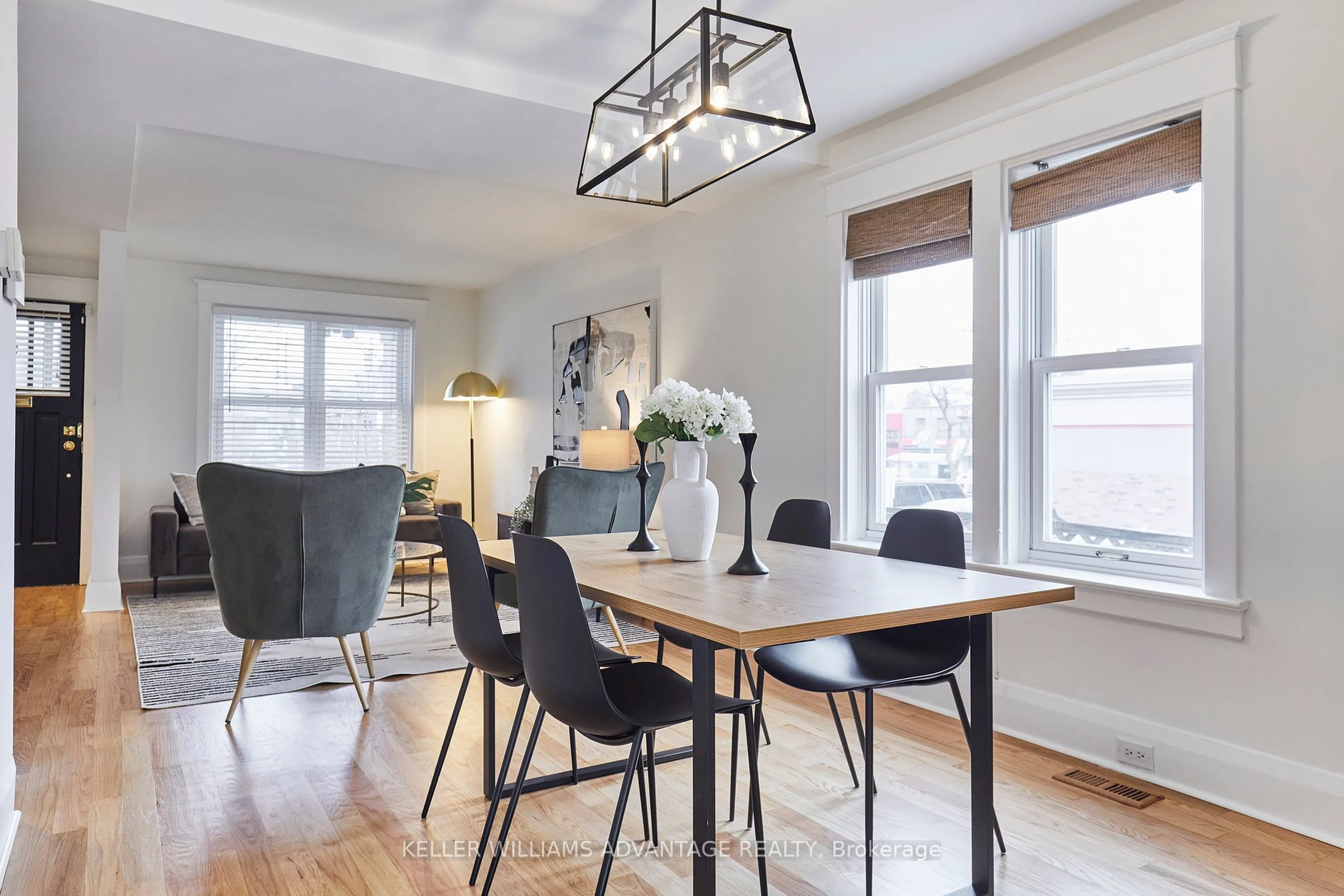 Dining room, wood/laminate floor for 671 Millwood Rd, Toronto Ontario M4S 1L2