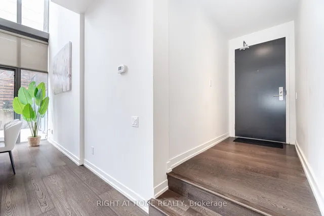 Additional image 35 of 650 King St Unit 106