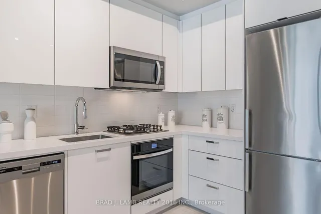 Additional property image - 195 McCaul St Unit 710