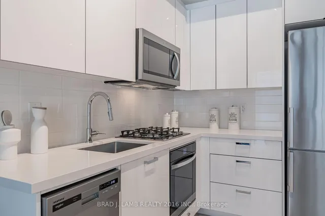 Additional property image - 195 McCaul St Unit 710