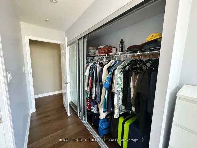 Additional property image - 228 Queens Quay Unit 1202