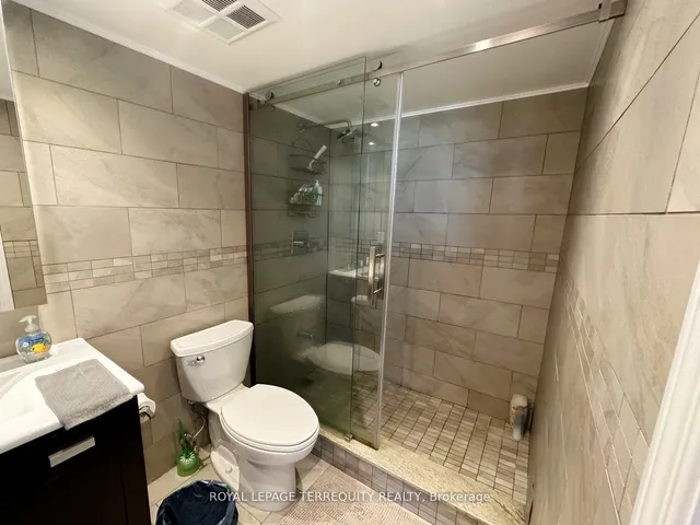 Additional property image - 228 Queens Quay Unit 1202