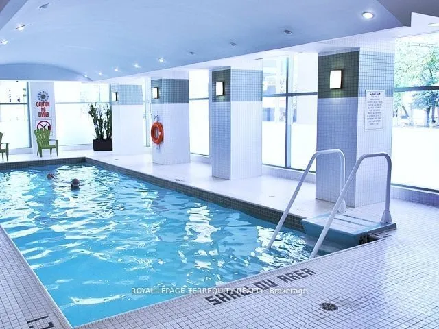 Additional property image - 228 Queens Quay Unit 1202