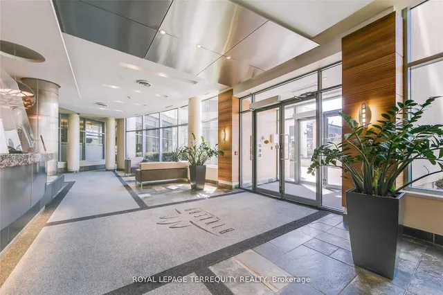 Additional property image - 228 Queens Quay Unit 1202