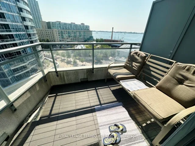Additional property image - 228 Queens Quay Unit 1202