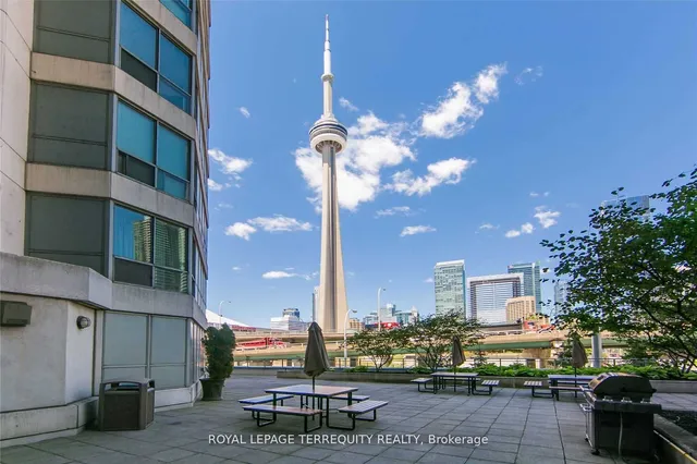 Additional property image - 228 Queens Quay Unit 1202