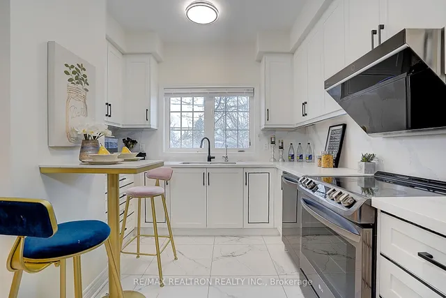 Additional property image - 171B Finch Ave
