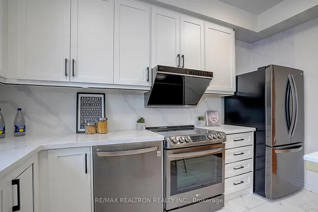 Additional property image - 171B Finch Ave