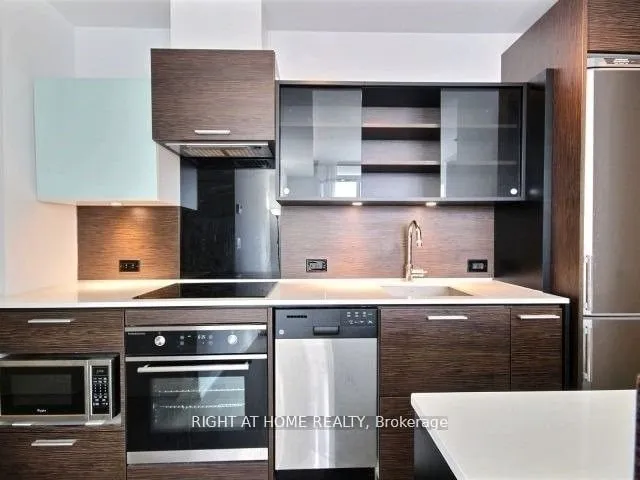 Additional image 4 of 75 St Nicholas St Unit 2401