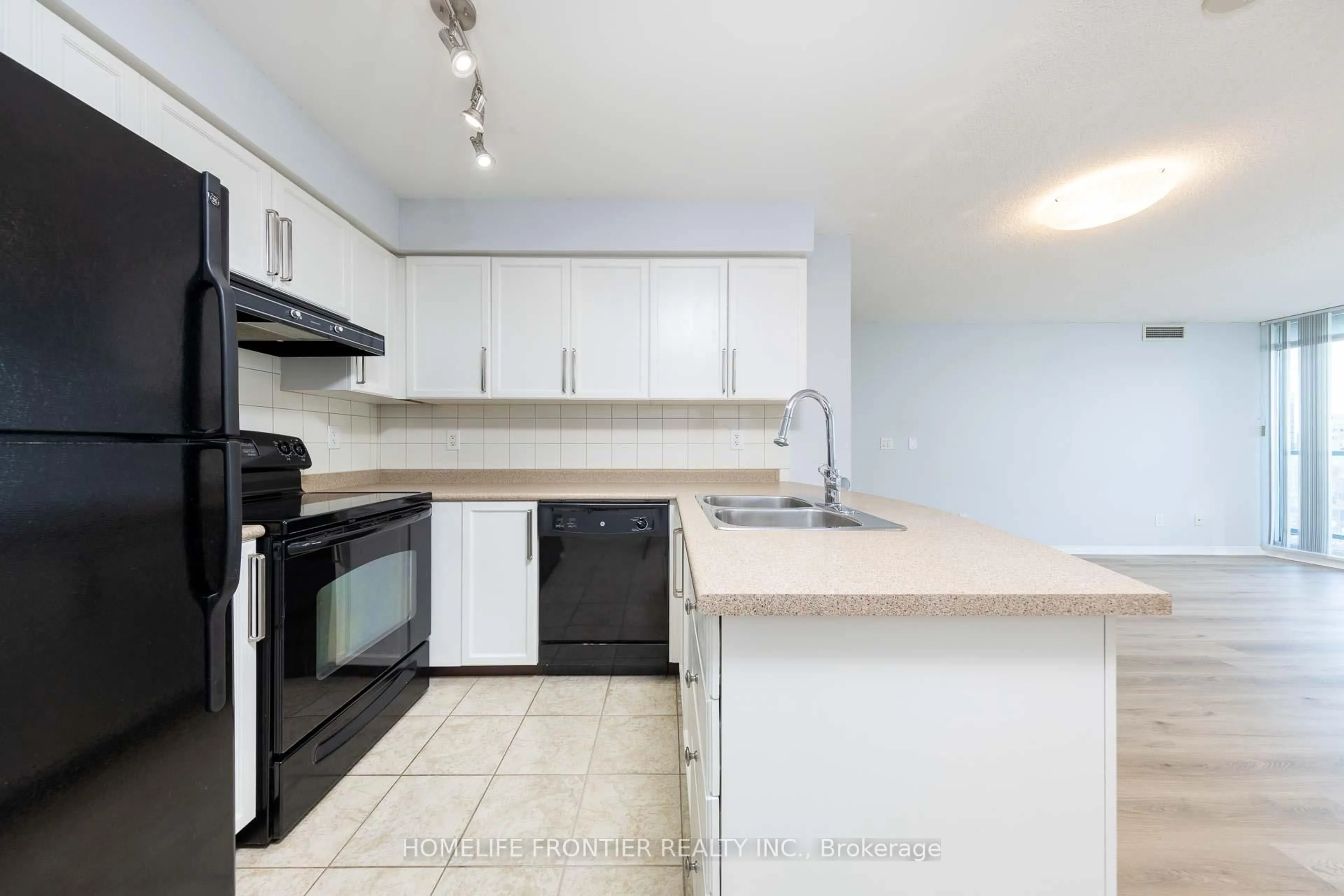 Standard kitchen, unknown for 5508 Yonge St #808, Toronto Ontario M2N 7L2