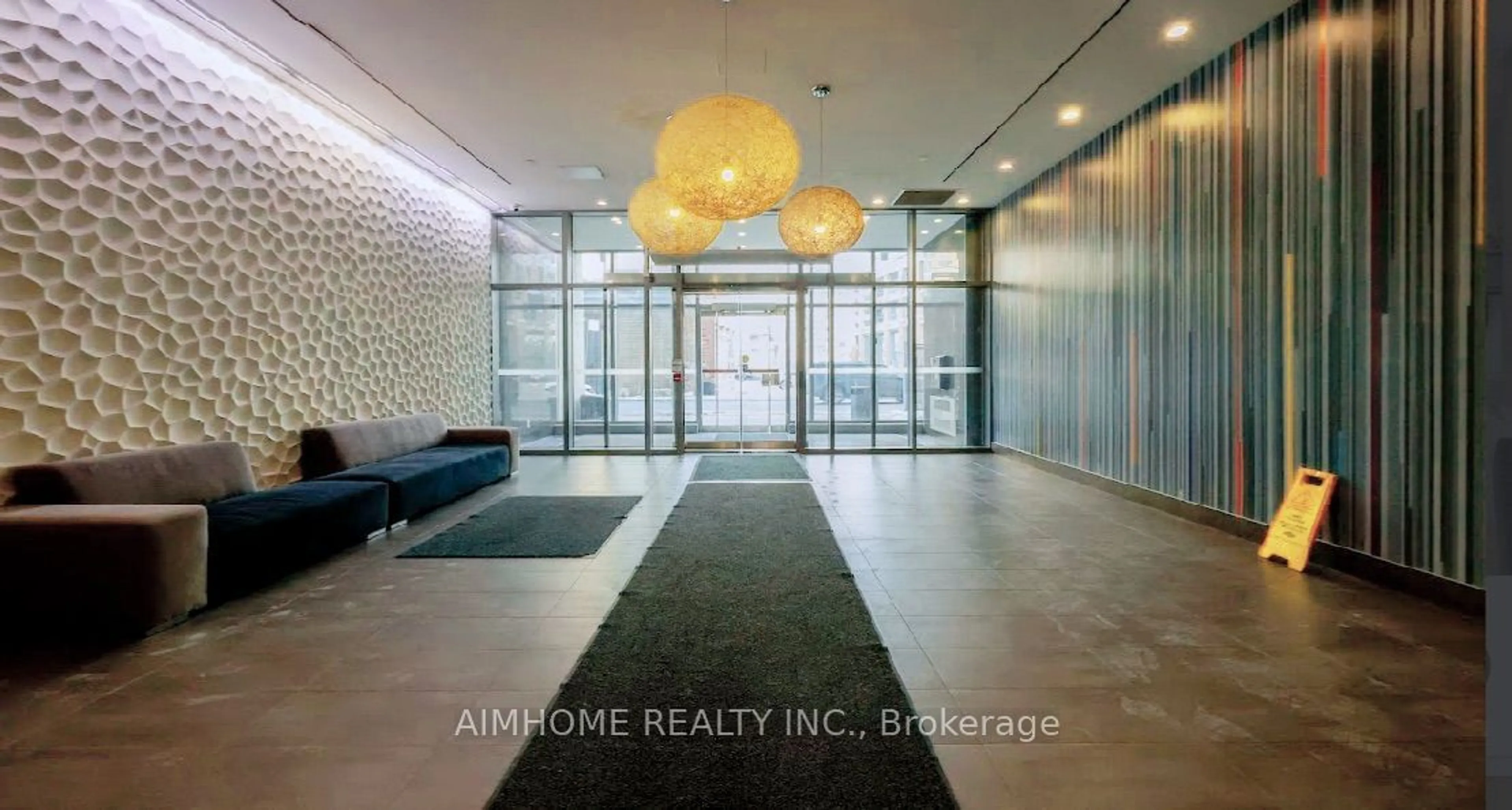 Indoor foyer for 150 East Liberty St #406, Toronto Ontario M6K 3R5