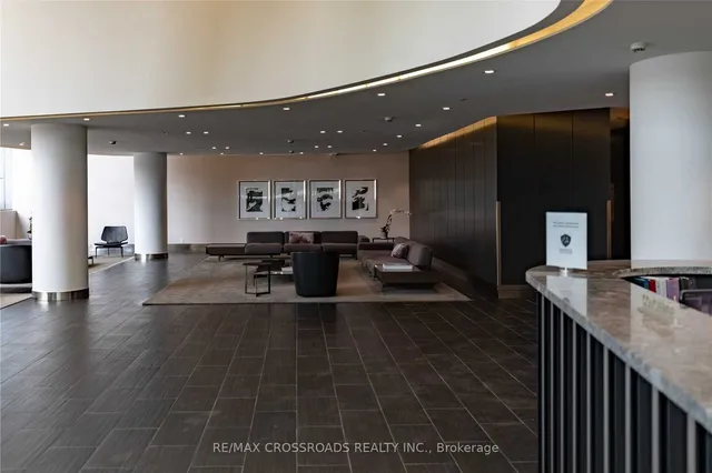 Additional property image - 1815 Yonge St Unit 605