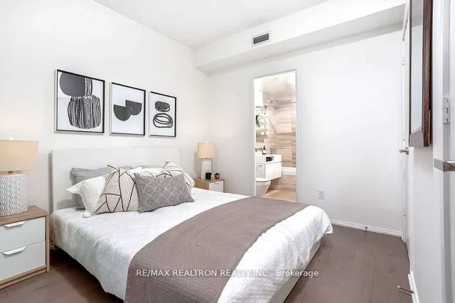 Additional property image - 45 Charles St Unit 4815