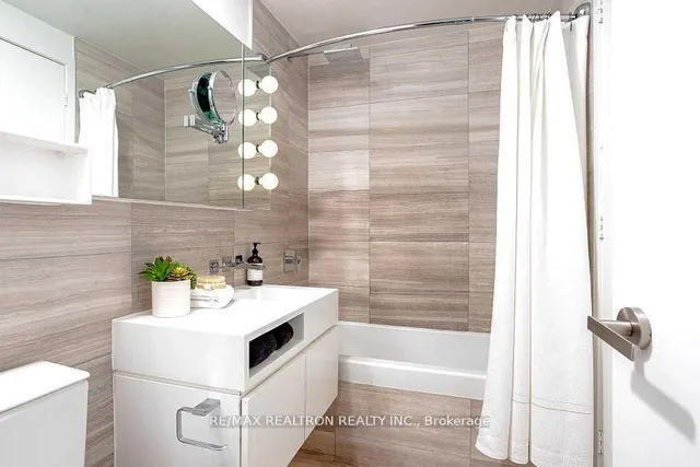 Additional property image - 45 Charles St Unit 4815