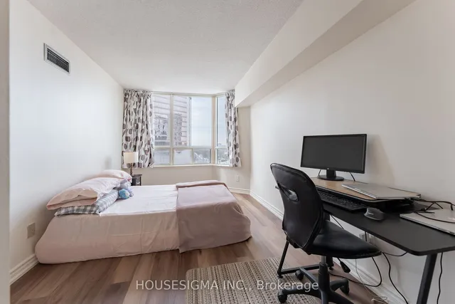 Additional property image - 7 Bishop Ave Unit 815