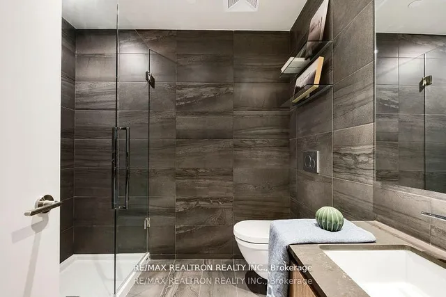 Additional property image - 81 Wellesley St Unit 1806