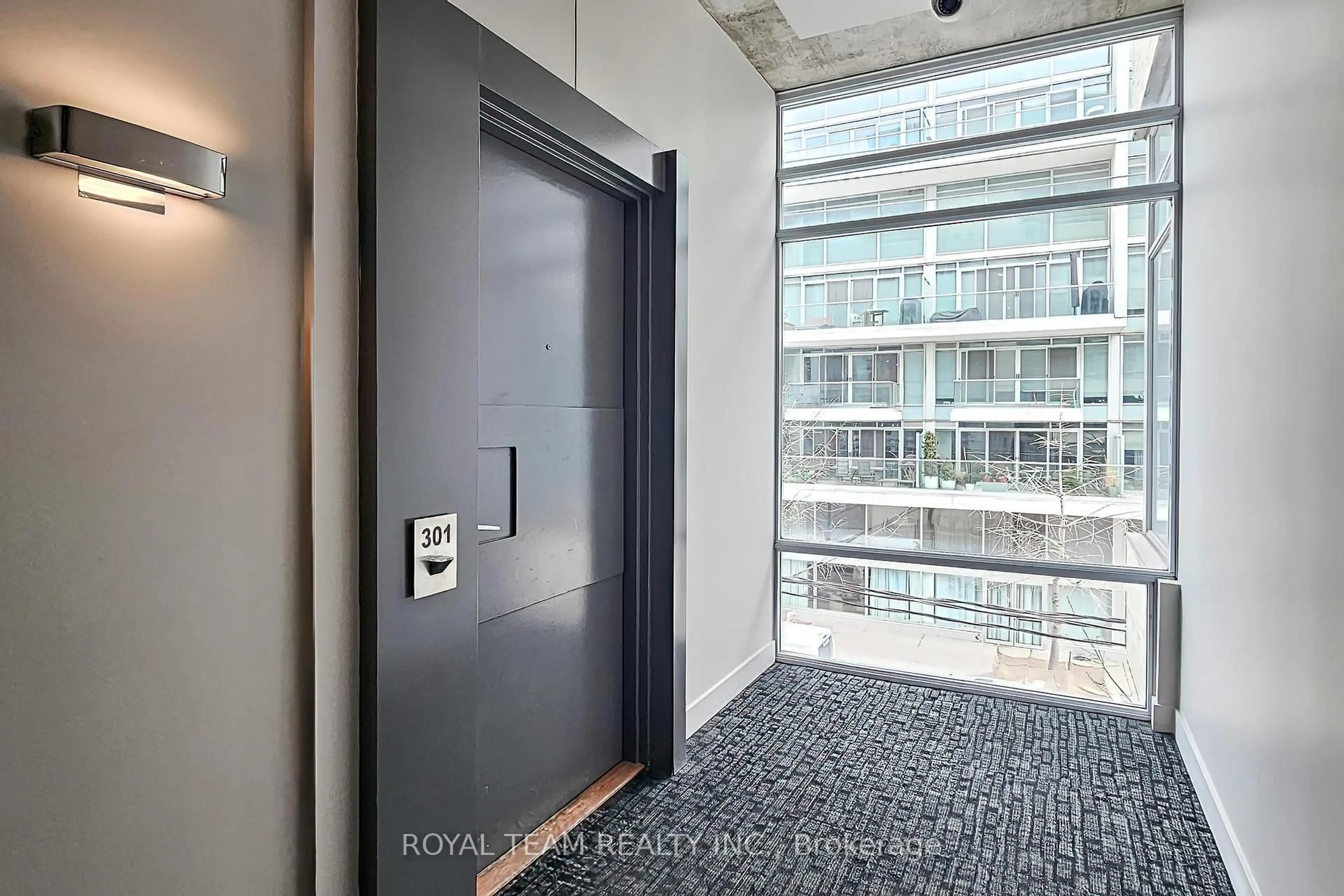 Indoor foyer for 66 Portland St #301, Toronto Ontario M5V 2M6